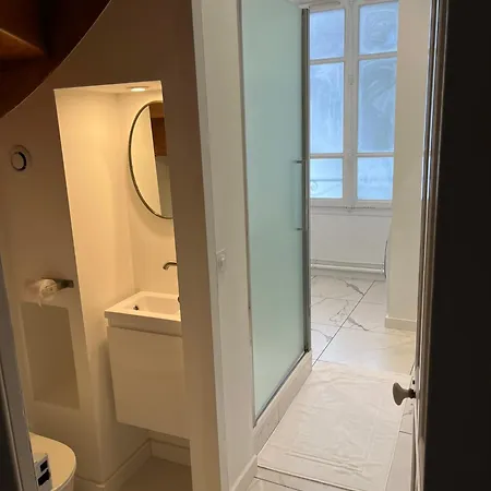 Lakefront Duplex Apartamento