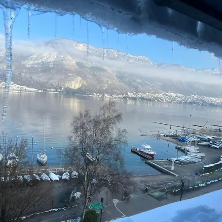 Lakefront Duplex Apartamento Annecy
